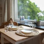 Boho Stil Wohnung Mit Flussblick Nahe Stadtzentrum